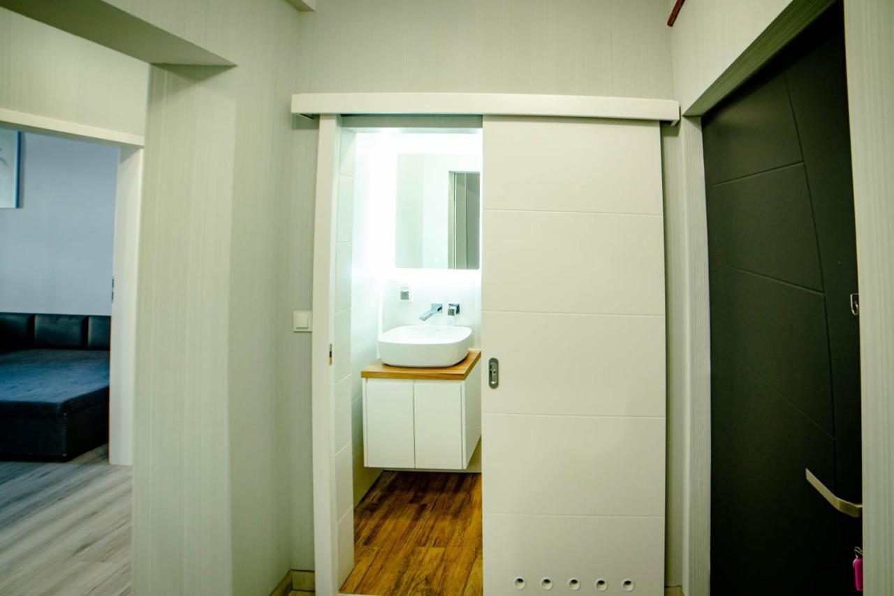 Lofty Apartamenty Namyslow I Екстериор снимка